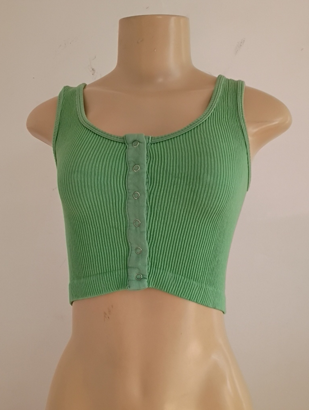 Full Tilt Lime Ribbed Snap-Front Cropped Tank